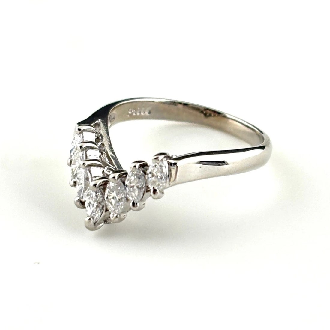 MELEE DIAMOND DESIGN RING PLATINUM: Melee diamond design Ring Platinum Brand: Unbranded Type: Ring Material: Pt900, Color: Platinum Size: US 6 Accessories: None Accessories Notice: When purchasing pre-owned goods, please ref