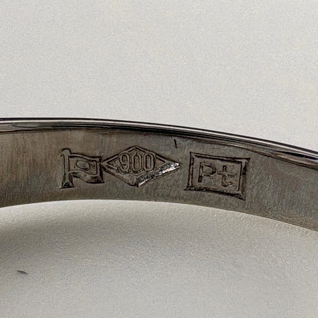 MELEE DIAMOND DESIGN RING PLATINUM - 2