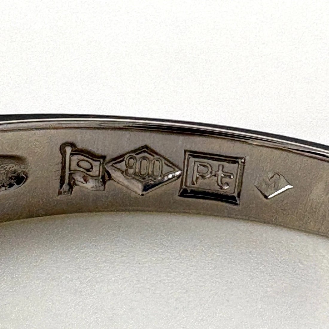 MELEE DIAMOND DESIGN RING PLATINUM - 2