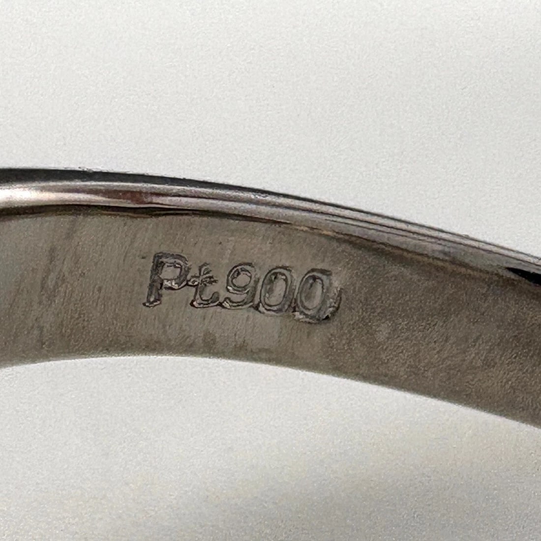 MELEE DIAMOND DESIGN RING PLATINUM - 2