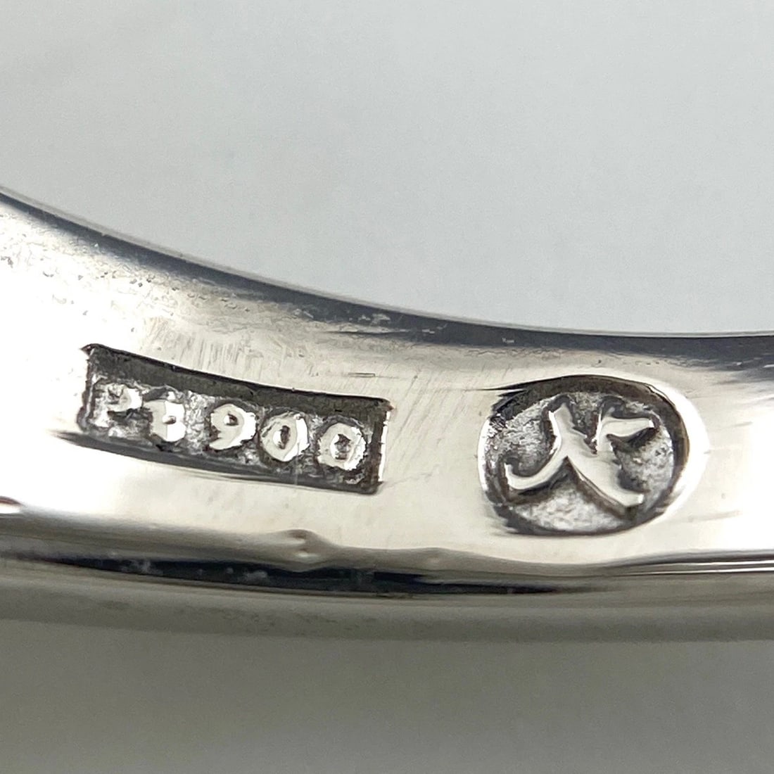 EMERALD DESIGN RING PLATINUM RING - 2