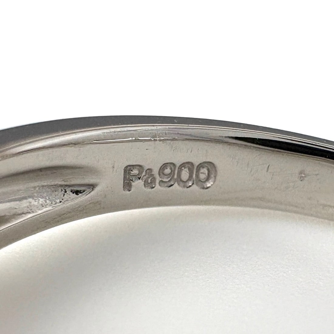 RUBY DESIGN RING PLATINUM MELEE DIAMOND RING - 2