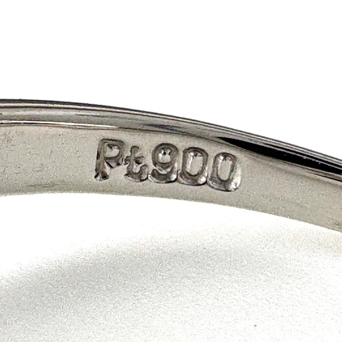 MELEE DIAMOND DESIGN RING PLATINUM - 2