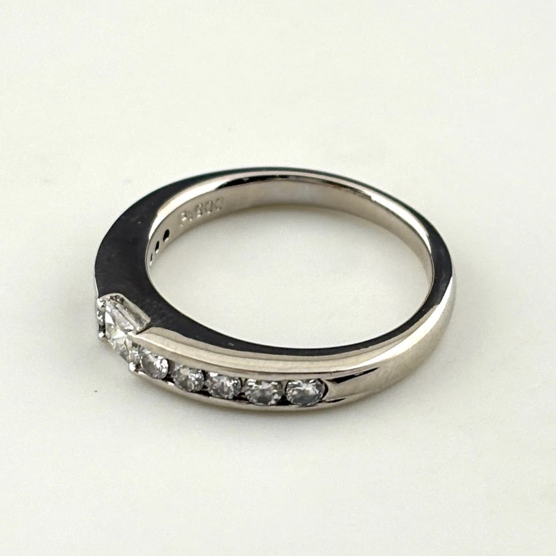 MELEE DIAMOND DESIGN RING PLATINUM: Melee diamond design Ring Platinum Brand: Unbranded Type: Ring Material: Pt900, Main Stone/Creation Natural Color: Platinum Size: US 6 Accessories: None Accessories Notice: When purchasing