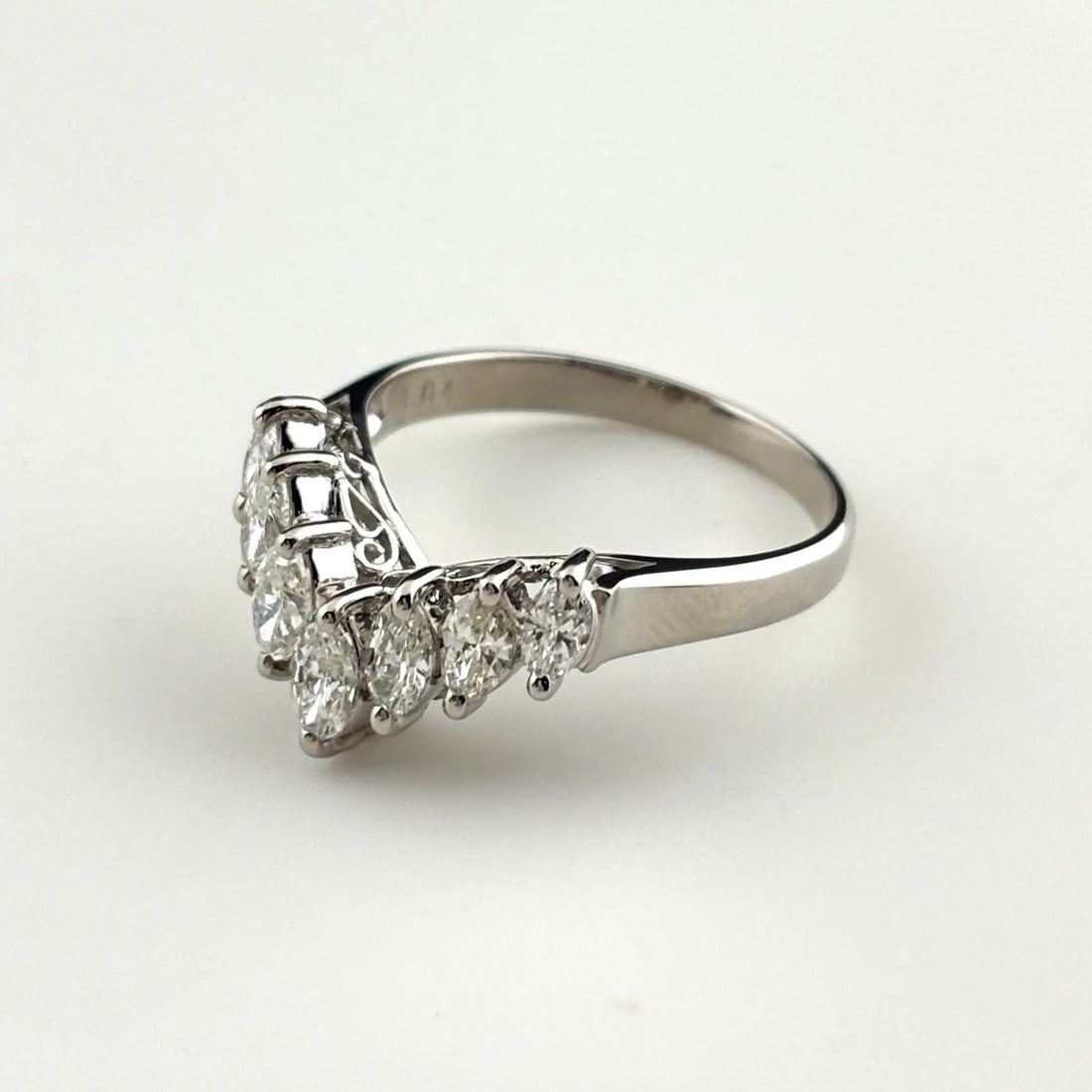 MELEE DIAMOND DESIGN RING PLATINUM: Melee diamond design Ring Platinum Brand: Unbranded Type: Ring Material: Pt900, Main Stone/Creation Natural Color: Platinum Size: US 8 Accessories: None Accessories Notice: When purchasing