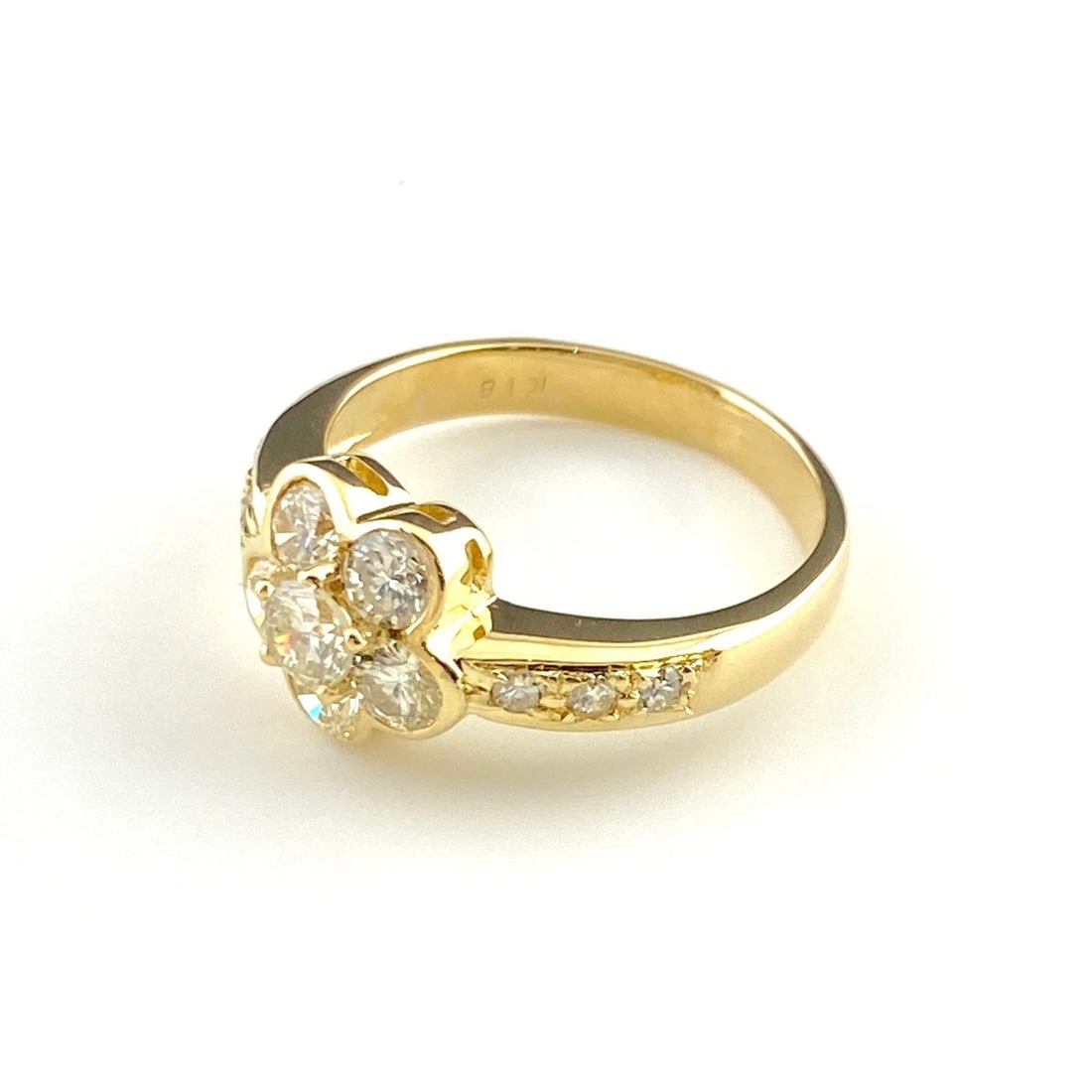 FLOWER MOTIF DESIGN RING YG YELLOWGOLD: flower motif design ring YG YellowGold Brand: Unbranded Type: Ring Material: 18K, Color: Yellow Gold Size: US 5 Accessories: None Accessories Notice: When purchasing pre-owned goods, please