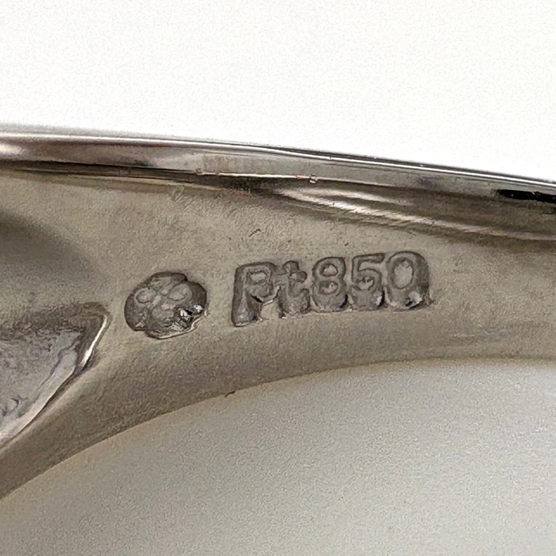 MELEE DIAMOND DESIGN RING PLATINUM - 2