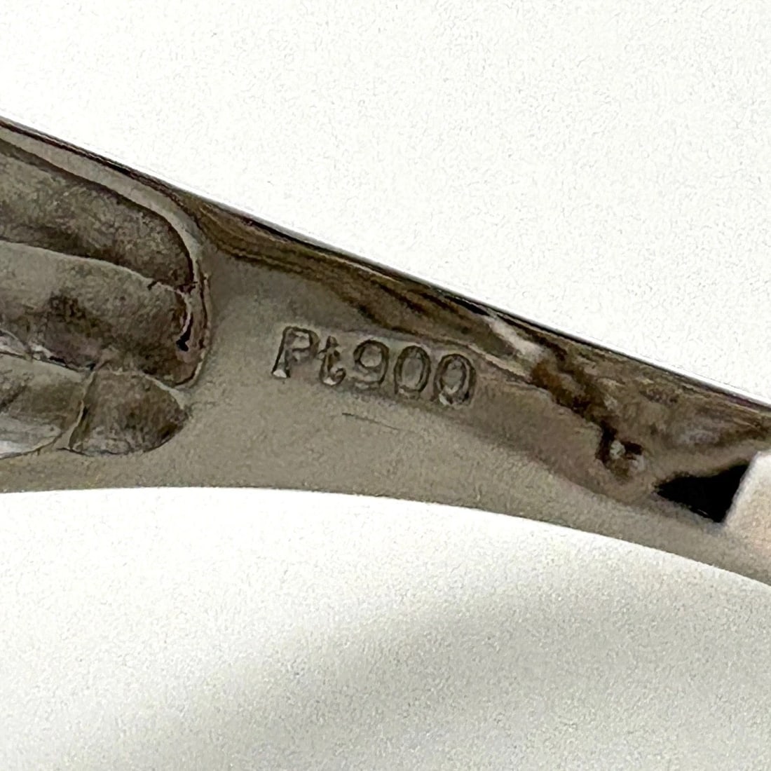 MELEE DIAMOND DESIGN RING PLATINUM - 2