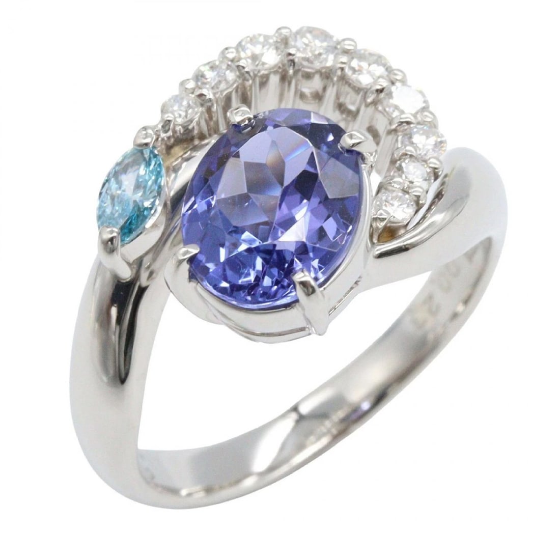 JEWELRY TANZANITE DIAMOND RING PT900: JEWELRY Tanzanite Diamond Ring Pt900 Brand: JEWELRY Type: Ring Material: Pt900 Platinum Color: Silver??ish colors × Clear??ish colors × Blue??ish colors Size: 6.25 - 6.5 US Accessories: