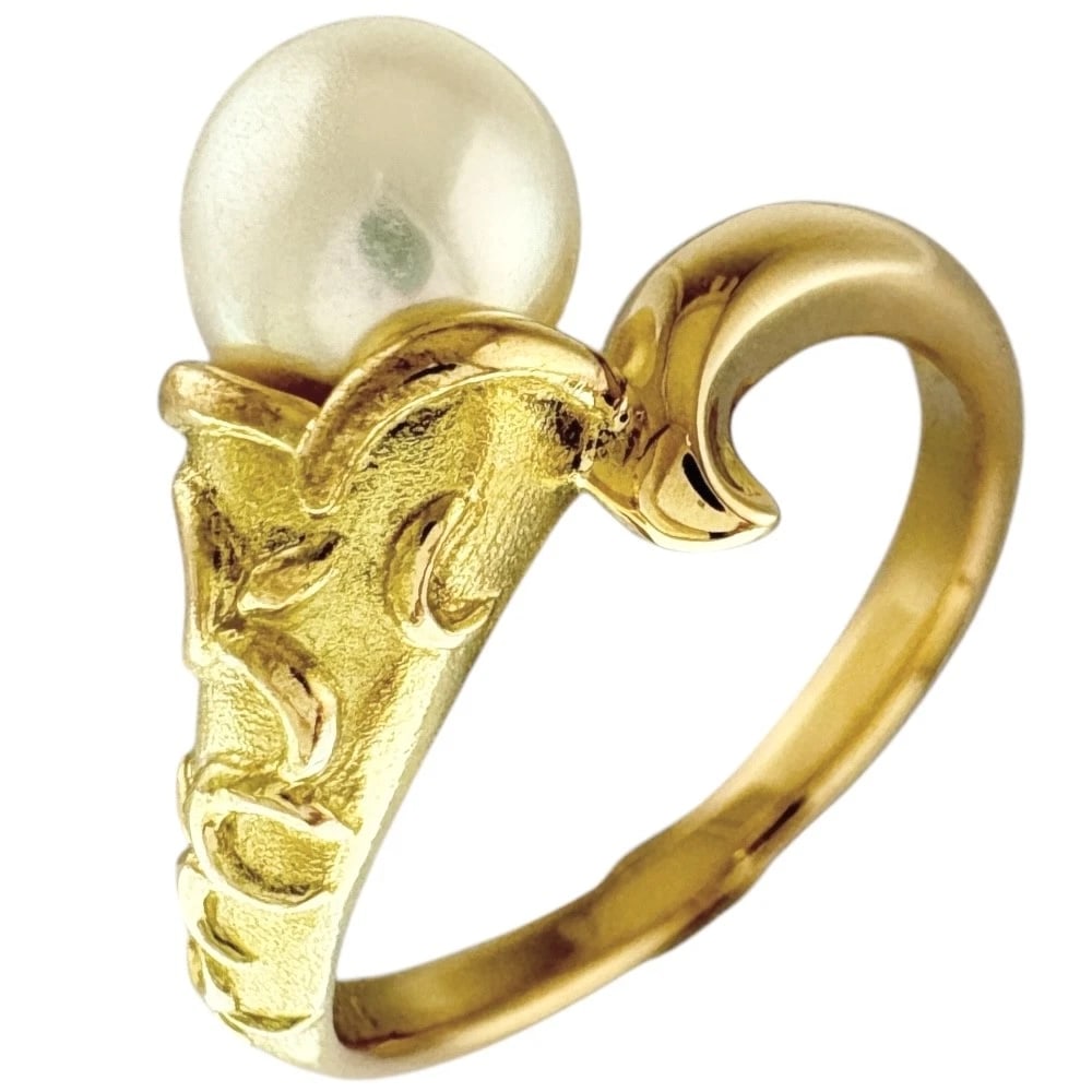 TASAKI RING K18 YELLOW GOLD PEARL: TASAKI Ring K18 yellow gold Pearl Brand: TASAKI Type: Ring Material: K18 yellow gold Main Stone/Creation Pearl Color: gold Size: US 6 1/8 Accessories: None Accessories Notice: When purchas