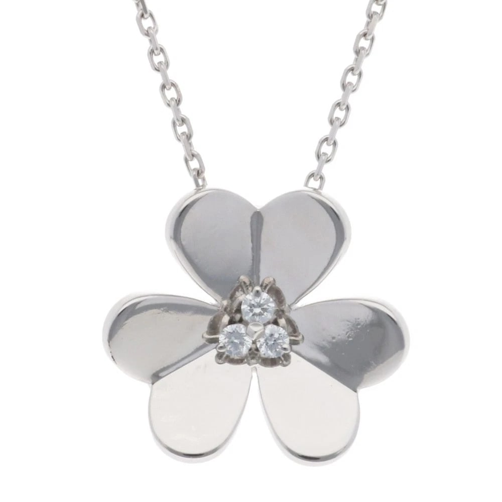 VAN CLEEF & ARPELS NECKLACE K18 WHITE GOLD DIAMOND: Van Cleef & Arpels Necklace K18 white gold diamond Brand: Van Cleef & Arpels Type: Necklace Material: K18 white gold Main Stone/Creation Natural Color: Silver Size: Total Length:42cm Chain