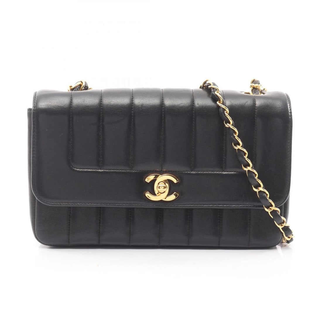 CHANEL MADEMOISELLE CHAIN CROSSBODY SHOULDER BAG: CHANEL Mademoiselle chain crossbody Shoulder Bag Brand: CHANEL Type: Shoulder Bag Material: Lambskin (sheep leather) Color: Black??ish colors Size: H:14cm x W:22cm x D:6.5cm (H:5.5" x W:8.7" x D:2