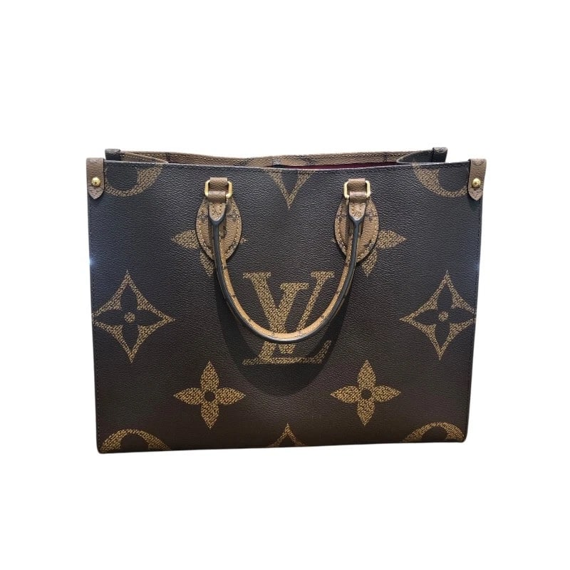 LOUIS VUITTON ON THE GO MM HANDBAG: LOUIS VUITTON On the Go MM Handbag Brand: LOUIS VUITTON Type: Handbag Material: Monogram Color: Brown Size: W13.8 x H10.6x D5.9inch Shoulder:21.7inch Accessories: None Accessories Notice: