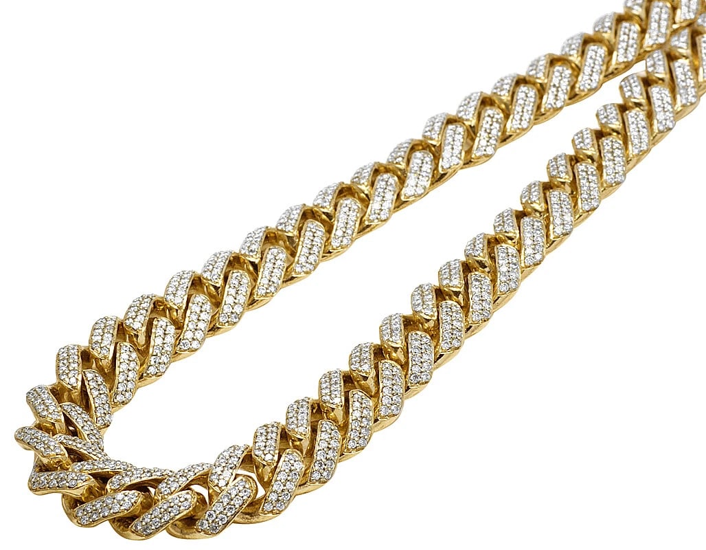 10K YELLOW GOLD MIAMI CUBAN CHOKER BIG DIAMOND NECKLACE CHAIN: 10K Yellow Gold Miami Cuban Choker Big Diamond Necklace Chain Brand: None Type: Necklace Material: 10k Yellow Gold Main Stone/Creation Natural Color: Yellow Gold Size: Length 22 in Width 13mm 
