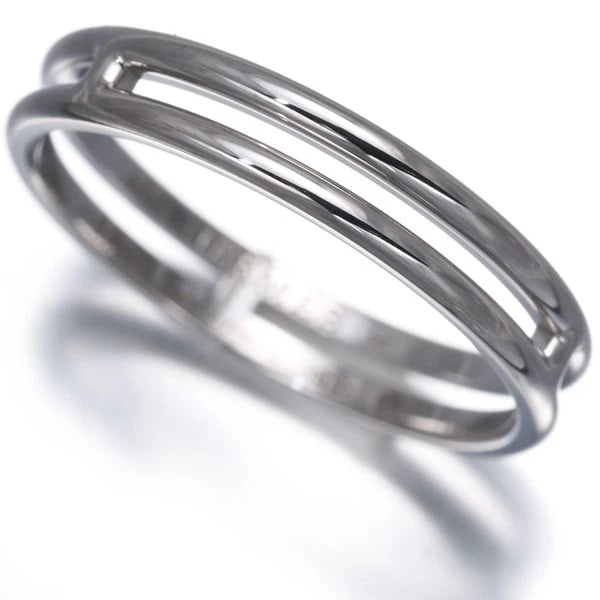 HERMES RING ARIANE 18K 750 WHITE GOLD: HERMES Ring Ariane 18K 750 White Gold Brand: HERMES Type: Ring Material: 18K / 750 / White Gold Color: White Gold Size: US 7.75 Accessories: None Accessories Notice: When purchasing pre-owned