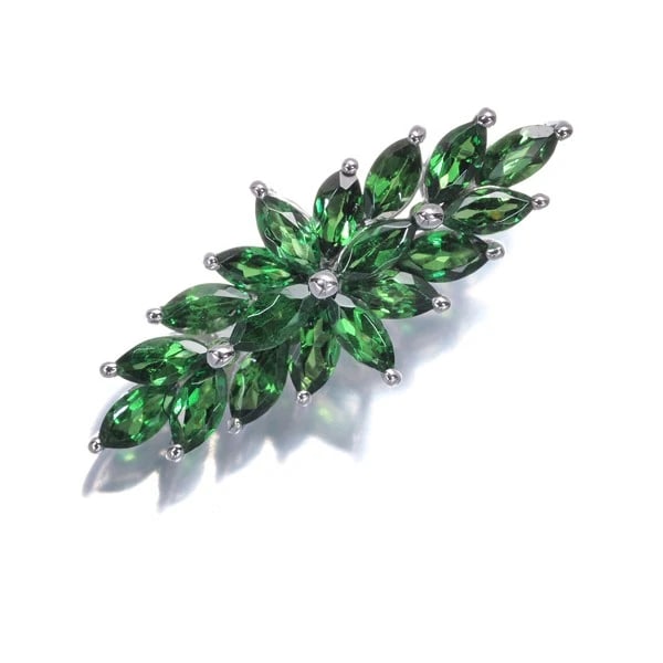 GREEN GARNET FLOWER PENDANT 18K 750 WHITE GOLD: Green Garnet Flower Pendant 18K 750 White Gold Brand: Unbranded Type: Pendant Material: 18K / 750 / White Gold Main Stone/Creation Natural Color: White Gold Size: Design size: 23.3 x 9.9mm Bail in