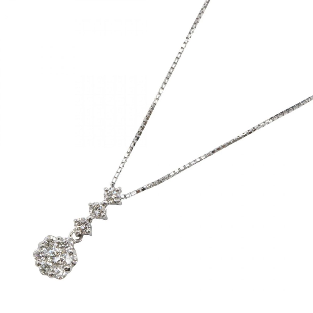 JEWELRY DIAMOND NECKLACE PT900 PT850 PLATINUM: JEWELRY Diamond Necklace Pt900 Pt850 Platinum Brand: JEWELRY Type: Necklace Material: Pt900 Platinum Main Stone/Creation Natural Color: Platinum Size: Size Neck rotation?45.5cm(17.9") Motif W?17mm