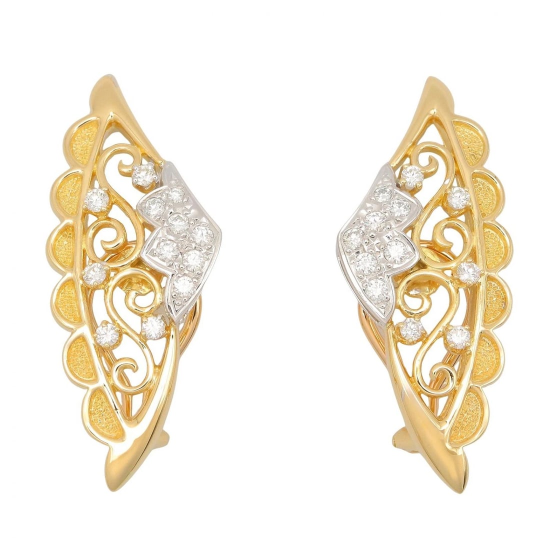 MIKIMOTO DIAMOND EARRING 18KYG 18KWG: MIKIMOTO Diamond Earring 18KYG 18KWG Brand: MIKIMOTO Type: Earring Material: K18 (Yellow Gold) Main Stone/Creation Natural Color: Yellow Gold Size: Size 33.4mm x 13.5mm(1.3" x 0.5") Accessories: