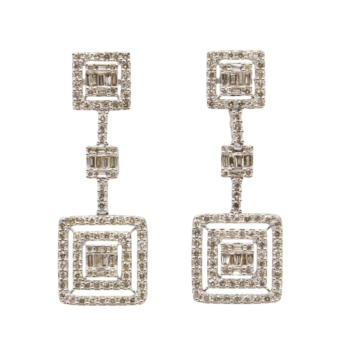 JEWELRY DIAMOND PIERCED EARRINGS 18KWG (1 of 4)