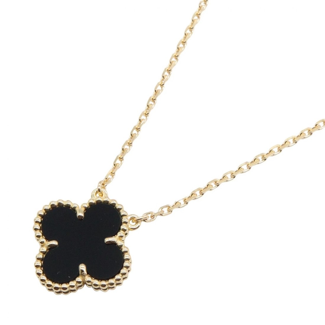 VAN CLEEF & ARPELS ALHAMBRA ONYX NECKLACE: Van Cleef & Arpels Alhambra Onyx Necklace Brand: Van Cleef & Arpels Type: Necklace Material: K18 (Yellow Gold) Color: Gold??ish colors × Black??ish colors Size: Size Neck rotation?37/41.5cm(14.6"