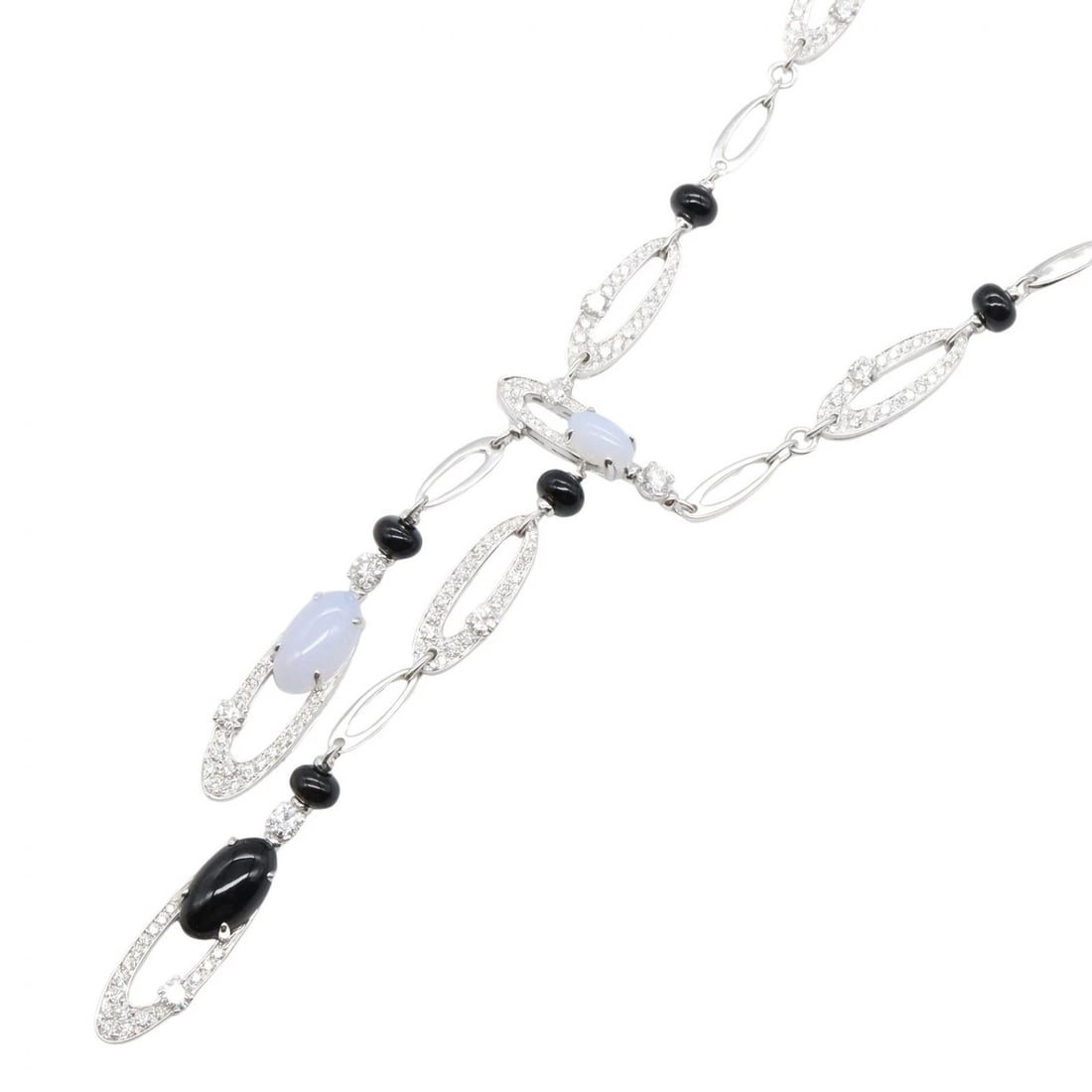BVLGARI ELYSIA ONYX CHALCEDONY DIAMOND NECKLACE: BVLGARI Elysia Onyx Chalcedony Diamond Necklace Brand: BVLGARI Type: Necklace Material: K18WG?White Gold? Color: Silver??ish colors × Clear??ish colors × Black??ish colors Size: Size Neck
