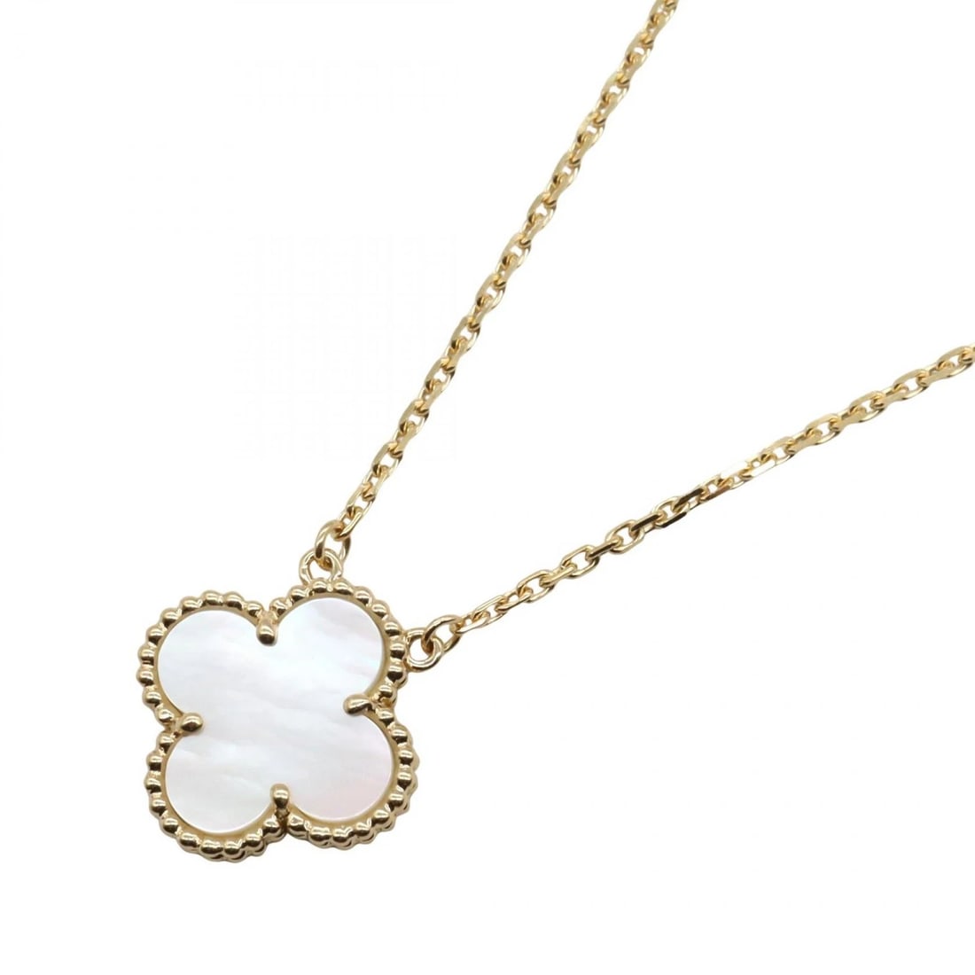 VAN CLEEF & ARPELS ALHAMBRA NECKLACE: Van Cleef & Arpels Alhambra Necklace Brand: Van Cleef & Arpels Type: Necklace Material: K18 (Yellow Gold) Color: Gold??ish colors × White??ish colors Size: Size Neck rotation?37~41.5cm(14.6")