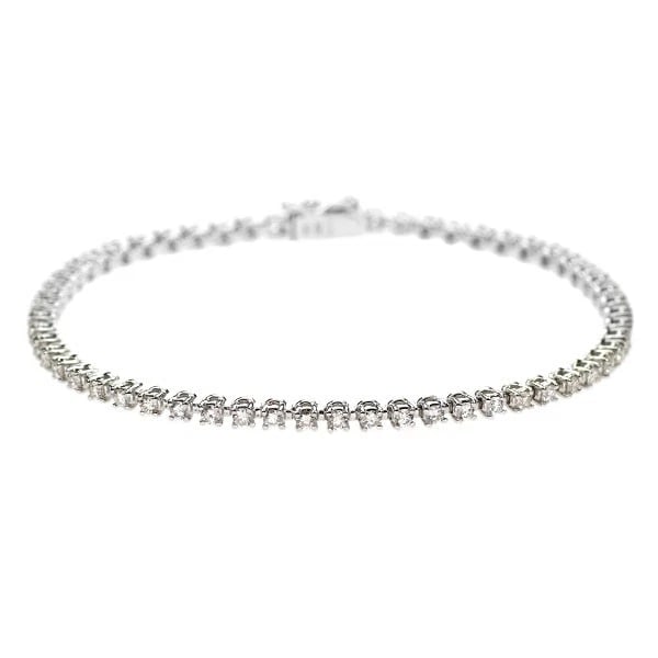 K18WG DIAMOND TENNIS BRACELET: K18WG diamond tennis bracelet Brand: None Type: bracelets Material: Metal Purity K18 Metal Gold Main Stone/Creation Natural Color: None Size: Necklace: Chain Length 18.5 Accessories: None