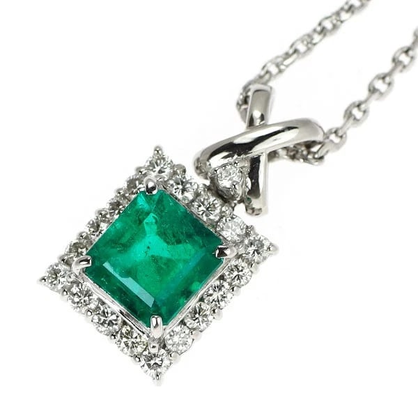 SHUSHENG PT900/PT850 EMERALD DIAMOND PENDANT NECKLACE: Shusheng Pt900/Pt850 Emerald Diamond Pendant Necklace Brand: None Type: Pendant Necklace Material: Metal Purity None Metal Pt850 Main Stone/Creation emeralds Color: None Size: Necklace: Chain