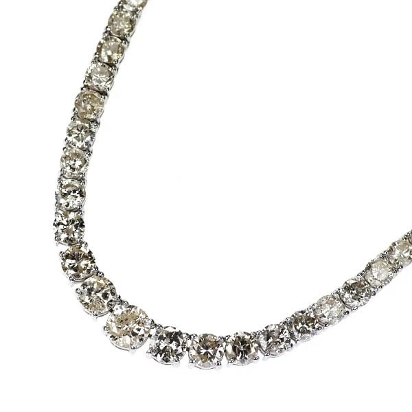 PT850 DIAMOND TENNIS NECKLACE: Pt850 diamond tennis necklace Brand: None Type: Necklaces Material: Metal Purity 850 Metal Platinum Main Stone/Creation Natural Color: None Size: Necklace: Chain Length 40.5 Accessories: None