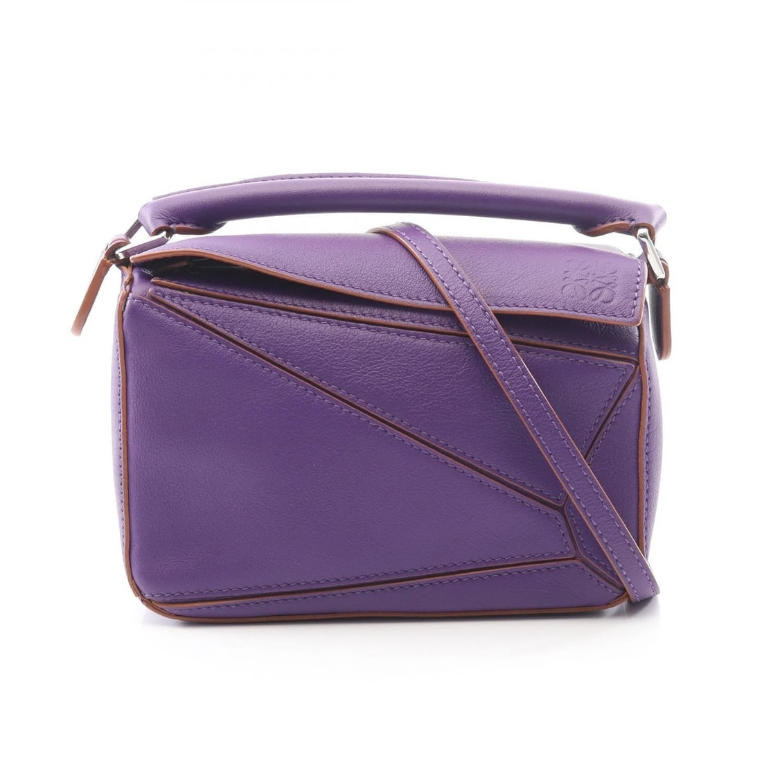 LOEWE PUZZLE EDGE MINI SHOULDER CROSSBODY HANDBAG: LOEWE Puzzle Edge Mini shoulder crossbody Handbag Brand: LOEWE Type: Handbag Material: leather Color: Purple??ish colors Size: H:12cm x W:17cm x D:7cm (H:4.7" x W:6.7" x D:2.8") Accessories: None