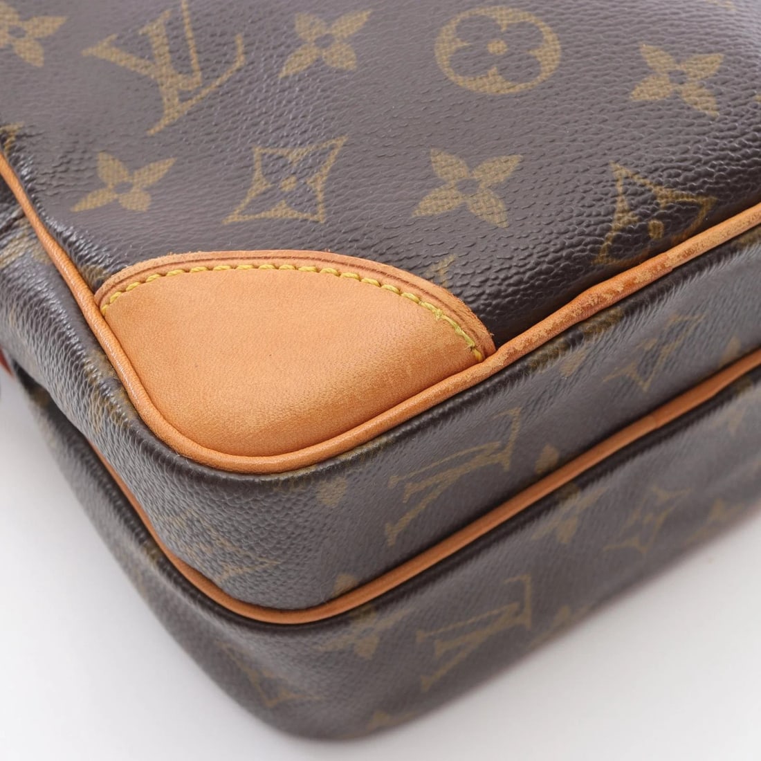 LOUIS VUITTON AMAZON SHOULDER BAG - 5