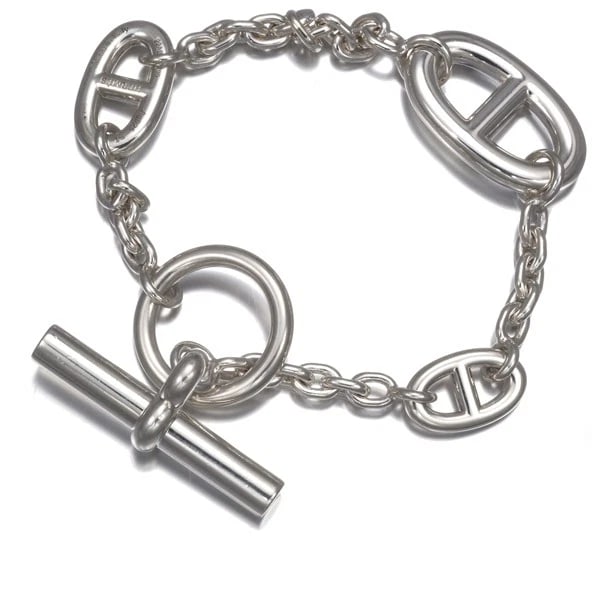 HERMES BRACELET CHAINE D'ANCRE FARANDOLE 925 STERLING SILVER: HERMES Bracelet Chaine d'Ancre Farandole 925 Sterling Silver Brand: HERMES Type: Bracelet Material: 925 / Sterling Silver Color: Sterling Silver Size: Inner circumference: 15.5cm Design width: 8.7
