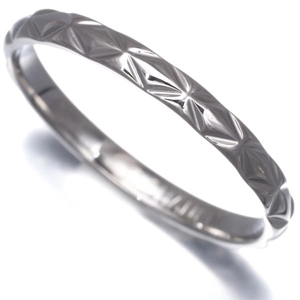 CHANEL RING MATELASSE SMALL 950 PLATINUM: CHANEL Ring Matelasse Small 950 Platinum Brand: CHANEL Type: Ring Material: 950 / Platinum Color: Platinum Size: US 9.25 - 9.5 Accessories: None Accessories Notice: When purchasing pre-owned