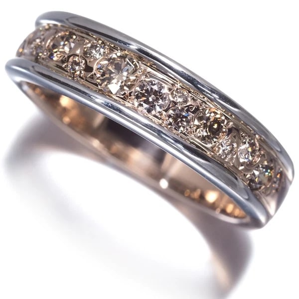 KASHIKEY RING DIAMOND MELANGE: KASHIKEY Ring Diamond Melange Brand: KASHIKEY Type: Ring Material: 18K / 750 / Rose Gold 18K / 750 / White Gold Main Stone/Creation Natural Color: Rose GoldWhite Gold Size: US 8 - 8.25 