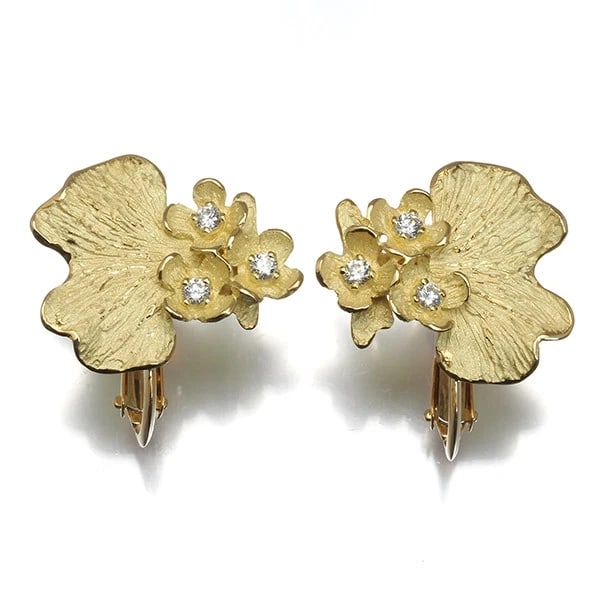 IKEDA KEIKO EARRINGS DIAMOND ONCIDIUM: IKEDA KEIKO Earrings Diamond Oncidium Brand: IKEDA KEIKO Type: Earrings Material: 18K / 750 / Yellow Gold Main Stone/Creation Natural Color: Yellow Gold Size: Design size: 14.7 x 16.3mm 