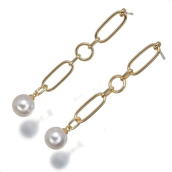 MIKIMOTO EARRINGS AKOYA PEARL M CODE 18K: Mikimoto Earrings Akoya Pearl M Code 18K Brand: MIKIMOTO Type: Earrings Material: 18K / 750 / Yellow Gold Color: Yellow Gold Size: Total length of design: 47.1mm Accessories: None Accessories