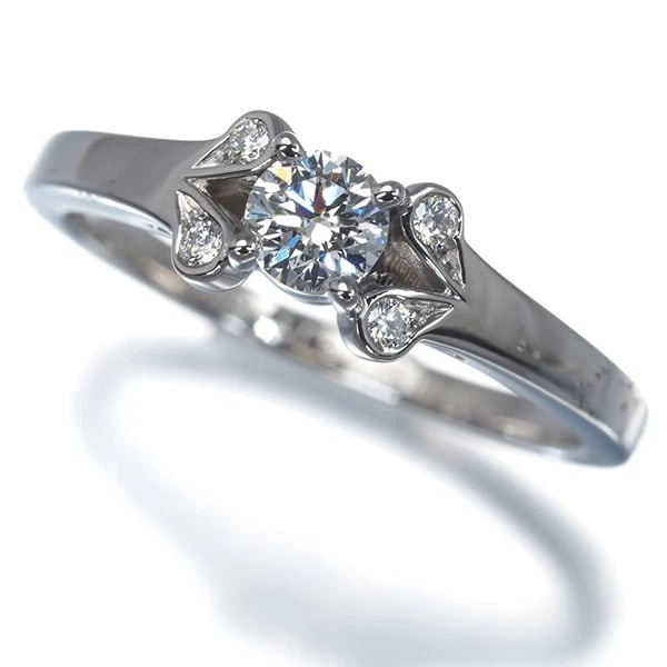 CARTIER RING DIAMOND BALLERINE SOLITAIRE: Cartier Ring Diamond Ballerine Solitaire Brand: Cartier Type: Ring Material: 950 / Platinum Main Stone/Creation Natural Color: Platinum Size: US 5.5 - 5.75 Accessories: None Accessories No
