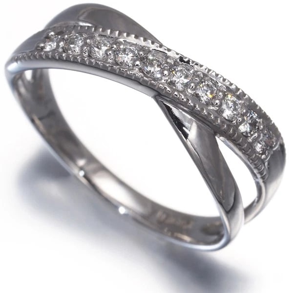 DIAMOND MILGRAIN CROSSLINE RING: Diamond Milgrain CrossLine Ring Brand: Unbranded Type: Ring Material: 18K / 750 / White Gold Main Stone/Creation Natural Color: White Gold Size: US 5.75 - 6 Accessories: None Accessories