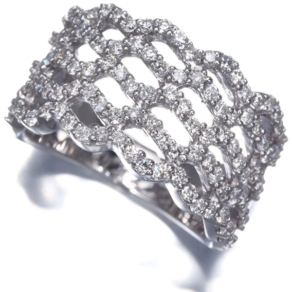 DIAMOND OPENWORK RING 18K 750 WHITE GOLD: Diamond Openwork Ring 18K 750 White Gold Brand: Unbranded Type: Ring Material: 18K / 750 / White Gold Main Stone/Creation Natural Color: White Gold Size: US 7 Accessories: None Accessories