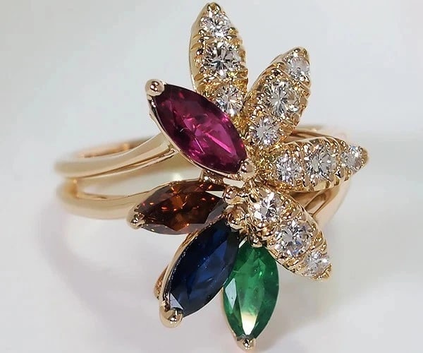 OSCAR HEYMAN BROTHERS NY RUBY EMERALD SAPPHIRE DIAMOND RING: Oscar Heyman Brothers NY Ruby Emerald Sapphire Diamond Ring Brand: Oscar Heyman Brothers Type: Ring Material: 18k Yellow Gold Main Stone/Creation Natural Color: Yellow Size: 6.5 US 