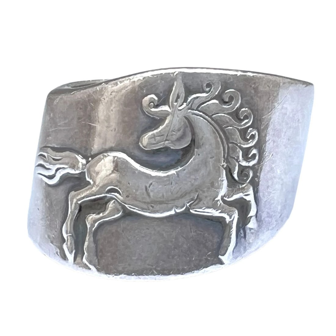 HERMES HORSE STERLING SILVER 925 WIDE BAND RING: Hermes Horse Sterling Silver 925 Wide Band Ring Brand: HERMÈS Type: Ring Material: Sterling Silver 925 Color: Silver Size: 6.5 US Accessories: None Accessories Notice: When purchasing pre-