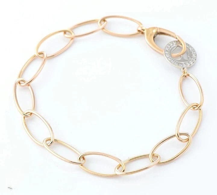 CHANTECLER ROOSTER LOGO MOTIF DIAMOND BRACELET BANGLE: Chantecler Rooster Logo Motif Diamond Bracelet Bangle Brand: Chantecler Type: Bracelet Material: 18k Rose Gold Main Stone/Creation Natural Color: Gold Size: Bracelet Length: Approx. 19.5 cm / Appr