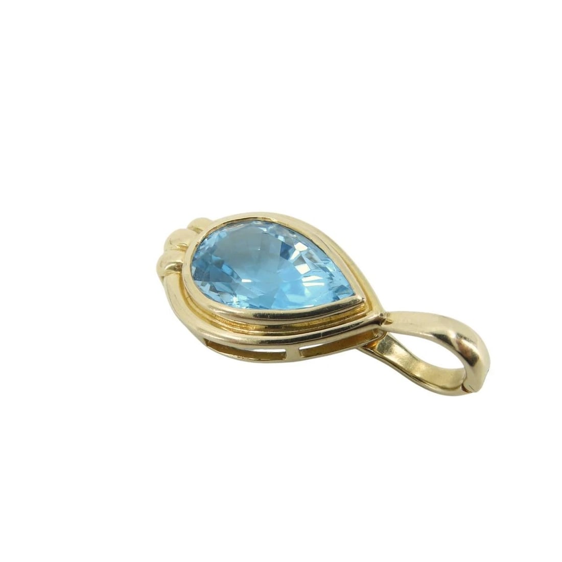 TIFFANY & CO LARGE BLUE TOPAZ NECKLACE TOP PENDANT CHARM: Tiffany & Co Large Blue Topaz Necklace Top Pendant Charm Brand: Tiffany & Co. Type: Pendant Material: 14k Gold Main Stone/Creation Natural Color: Yellow Size: Top: Approx. 1.5 × 3.0 cm (0.59
