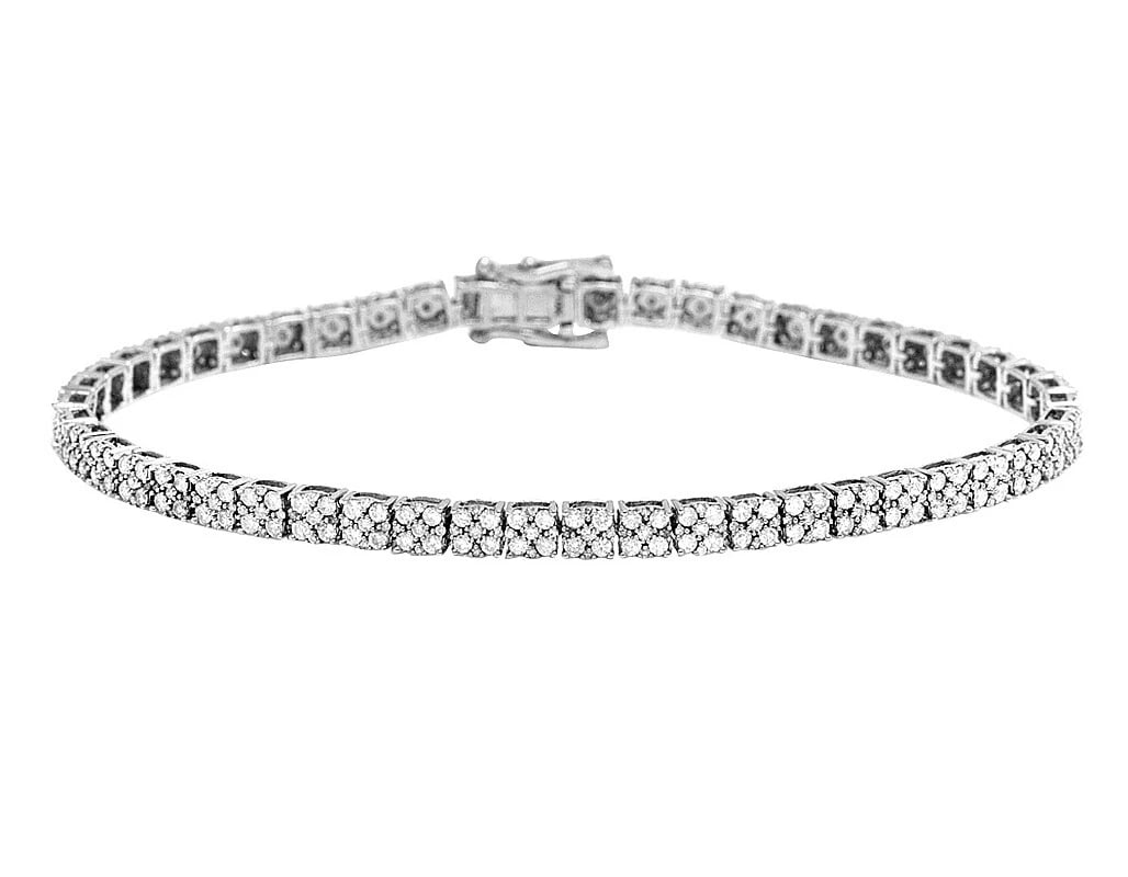 10K WHITE GOLD REAL DIAMOND CLUSTER TENNIS BRACELET: 10k White Gold Real Diamond Cluster Tennis Bracelet Brand: None Type: Bracelet Material: 10k White Gold Color: White Gold Size: Length 7 inWidth 4.3MMmm Accessories: None Accessories Notic