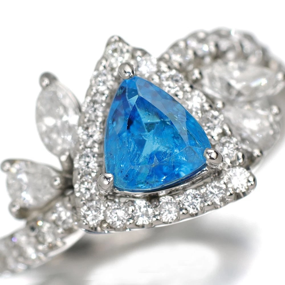 PT900 BRAZILIAN UNHEATED BLUE PARAIBA TOURMALINE DIAMOND RING: Pt900 Brazilian Unheated Blue Paraiba Tourmaline Diamond Ring Brand: None Type: Ring Material: Metal Purity 900 Metal Platinum Main Stone/Creation tourmaline Color: none Size: 5.5 - 5.75 US 