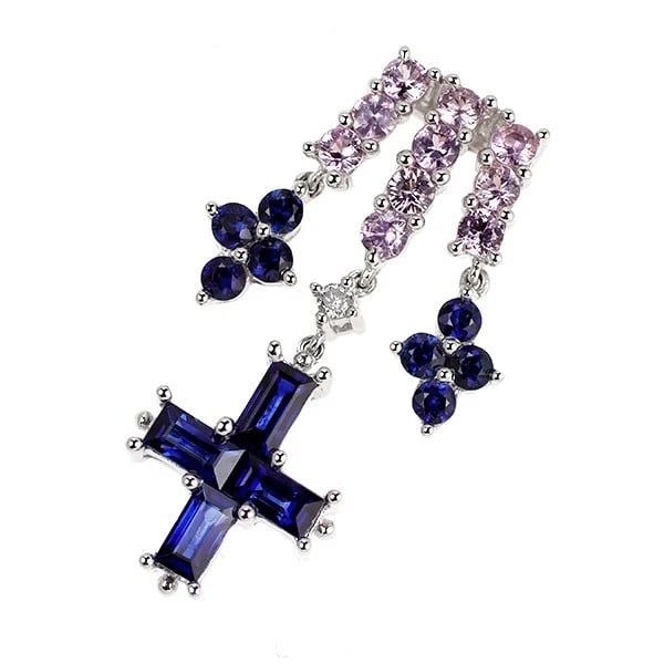 KASAHARA MASUMI K18WG COLOR SAPPHIRE DIAMOND PENDANT TOP: Kasahara Masumi K18WG color sapphire diamond pendant top Brand: None Type: pendant top Material: Metal Purity K18 Metal Gold Main Stone/Creation sapphires Color: None Size: