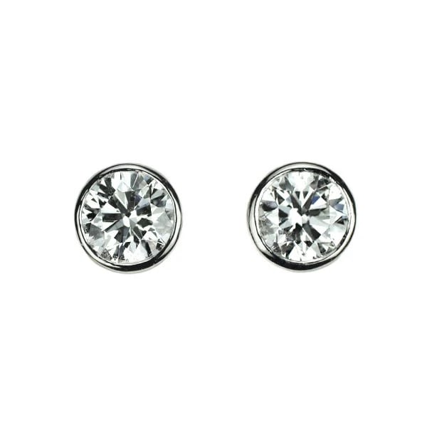 FOREVERMARK PT900 DIAMOND EARRINGS: Forevermark Pt900 Diamond Earrings Brand: None Type: piercing Material: Metal Purity 900 Metal Platinum Main Stone/Creation Natural Color: None Size: Length/Width/Diameter5.2 Accessories: