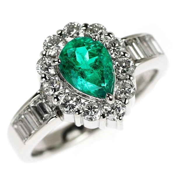 PT900 PEAR SHAPE EMERALD DIAMOND RING: Pt900 pear shape emerald diamond ring Brand: None Type: rings Material: Pt900 Color: PT Size: 6.25 - 6.5 Accessories: None Accessories Notice: When purchasing pre-owned goods, please refer to