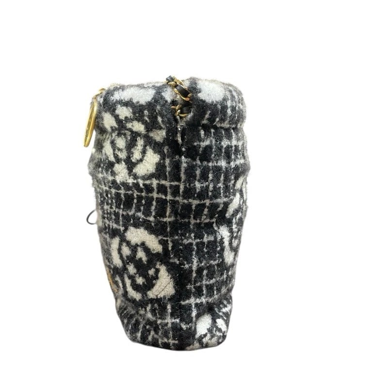 CHANEL 22 MINI SHOULDER BAG - 3