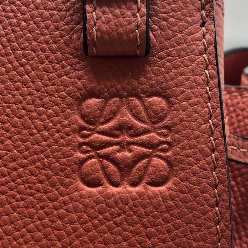 LOEWE HAMMOCK DRAWSTRING MINI SHOULDER BAG - 6